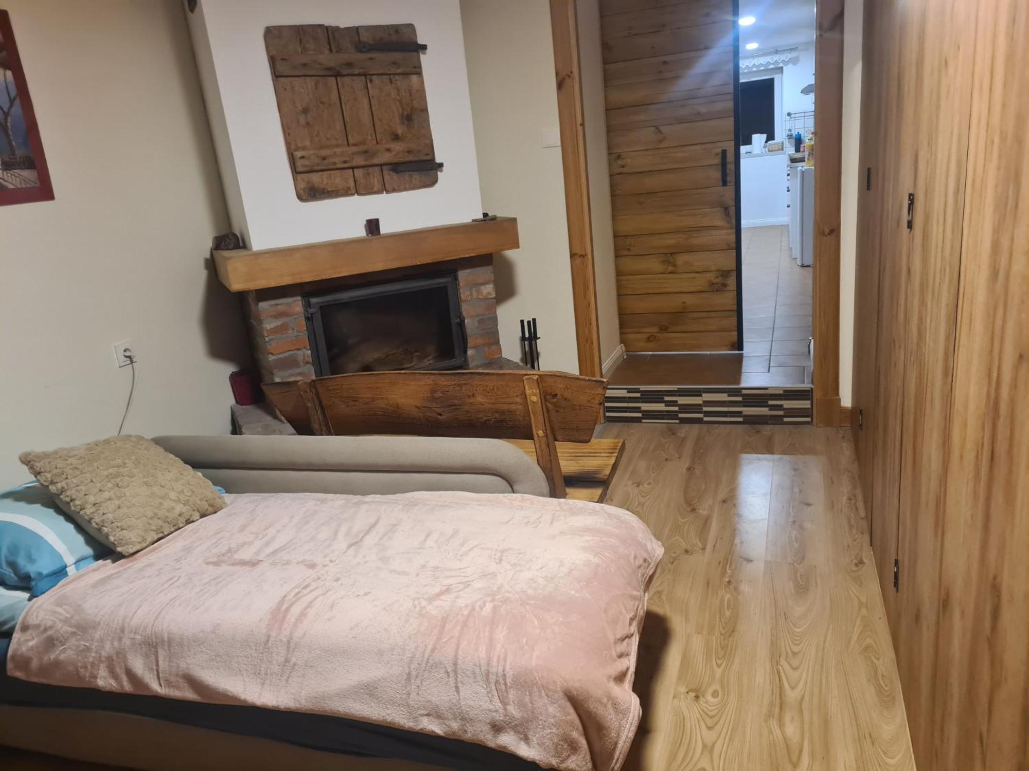 Dom Z Klimatem Apartment *
